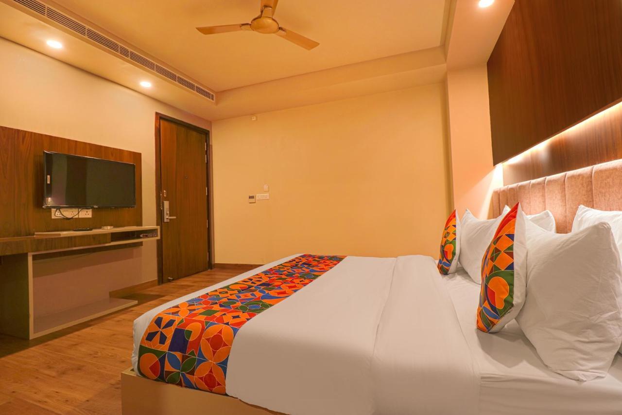 Fabhotel Prime Shanit Delhi  Exterior photo